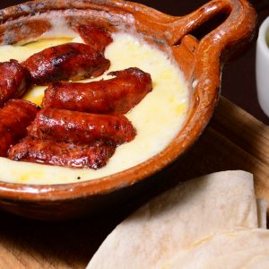 Queso fundido con chistorra